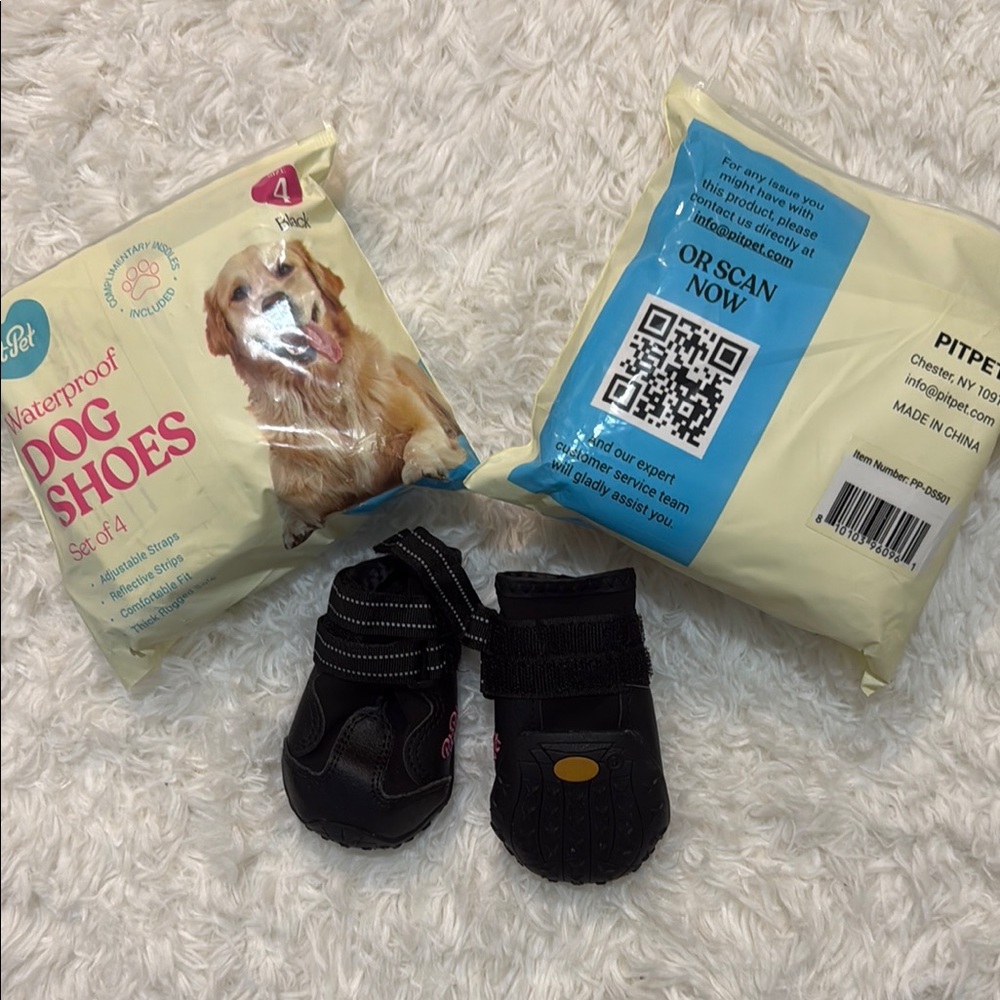 Waterproof Dog Shoes - Black - new, sets of 4 in size 4 and size 5